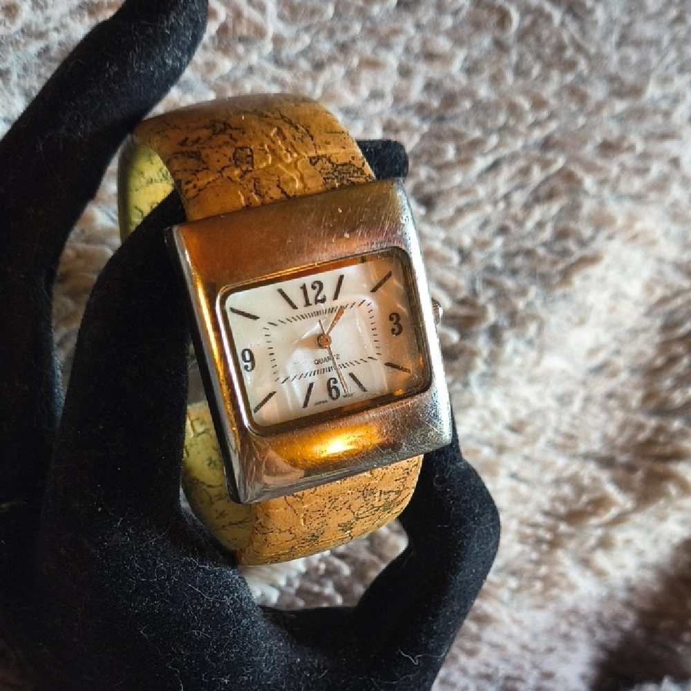 NO BRAND Silver Square Face Watch